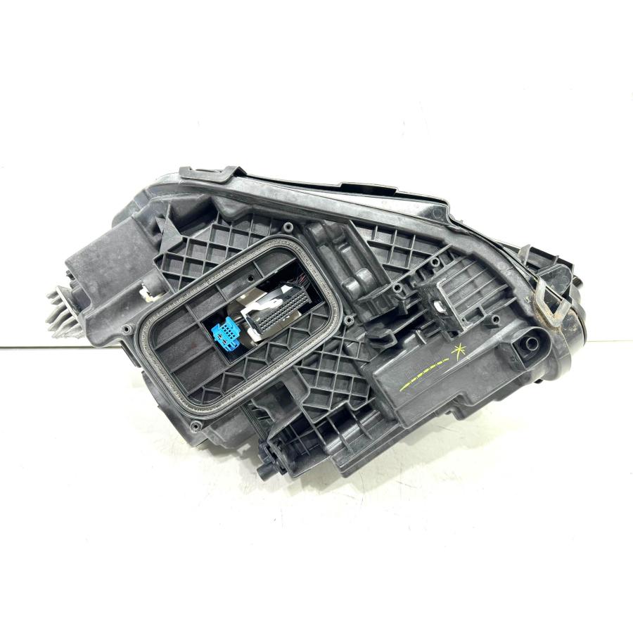 ☆良品☆ メルセデスベンツ X247 GLB 前期 純正 右 LED ヘッドライト