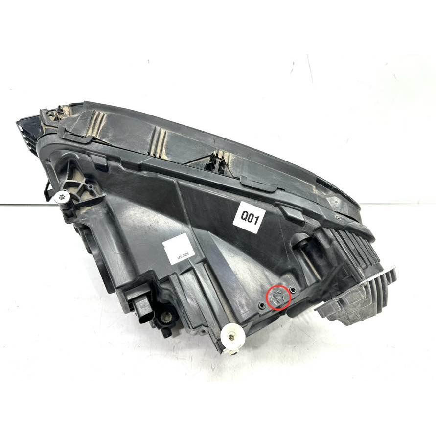 ☆良品☆ メルセデスベンツ X247 GLB 前期 純正 右 LED ヘッドライト