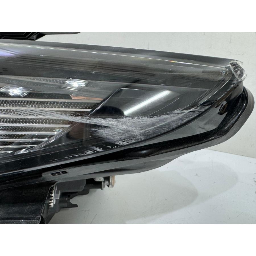 マツダ3 BPFP/BP5P/BP8P 純正LEDヘッドライト 左 KOITO 100-65191/刻印