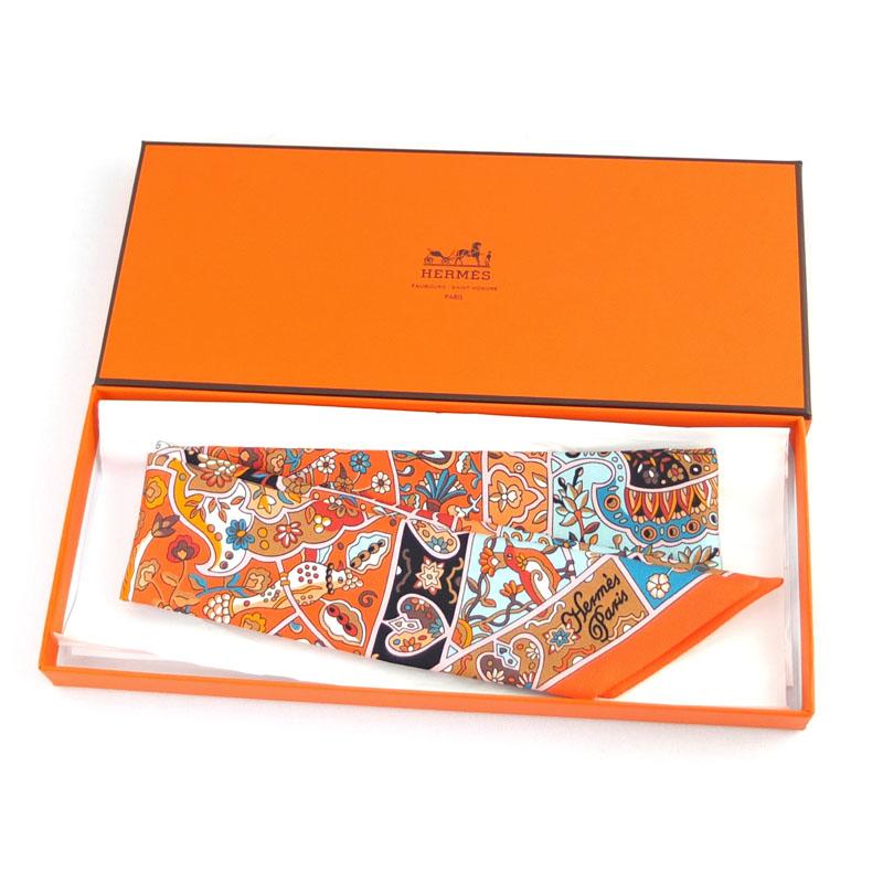 ☘️未使用に近い☘️ HERMES ツイリー　花咲く鳥たちの国で　オレンジ エルメス HERMES ツイリー スカーフ 花咲く鳥たちの国で オレンジ系