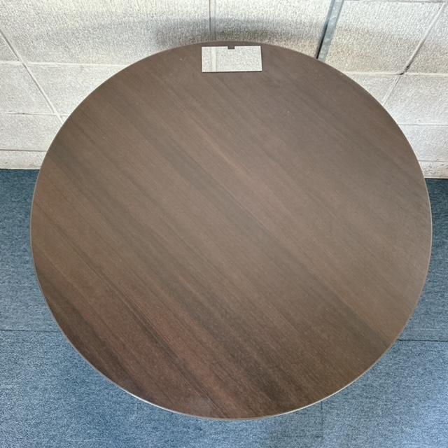 【中古】パブリック株式会社 業務用家具 丸型テーブル 円形テーブル 飲食店 食堂 喫茶店 木目調テーブル φ600×H700(mm) 《在庫数 4》 |  | 02