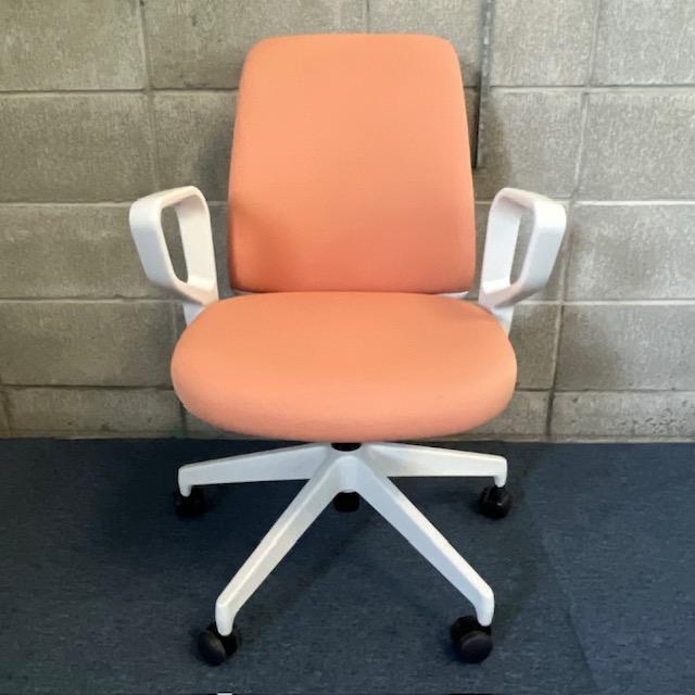 KOKUYO（コクヨ） 【中古】KOKUYO/コクヨ オフィスチェア 肘付き CO2S 
