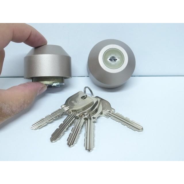 トステム交換用シリンダー ZDAY-933A UR円・丸H34タイプシャイングレー