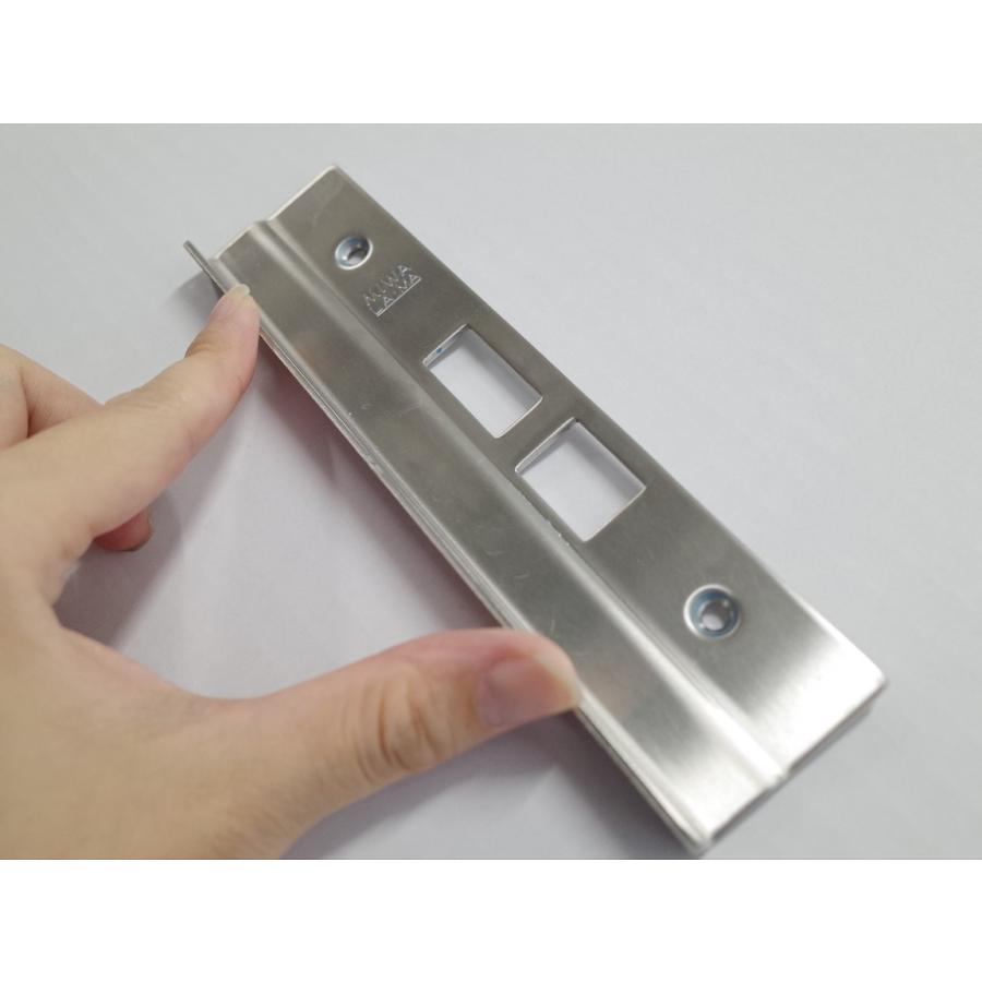 ミワロックLAMA用段付Lフロント(2つ穴タイプ) 左勝手用シルバー色 (外側から見て蝶番が左、レバーハンドルが右) ☆MIWA ミワ 美和☆ LA DA フロント☆ :1216215233311:リプレ ヤフー店 - 通販 - Yahoo!ショッピング ミワロックLAMA用段付Lフロント(2つ穴タイプ) 左勝手用シルバー色 (外側から見て蝶番が左、レバーハンドルが右) ☆MIWA ミワ 美和☆ LA DA フロント☆ :1216215233311:リプレ ヤフー店 - 通販 - Yahoo!ショッピング