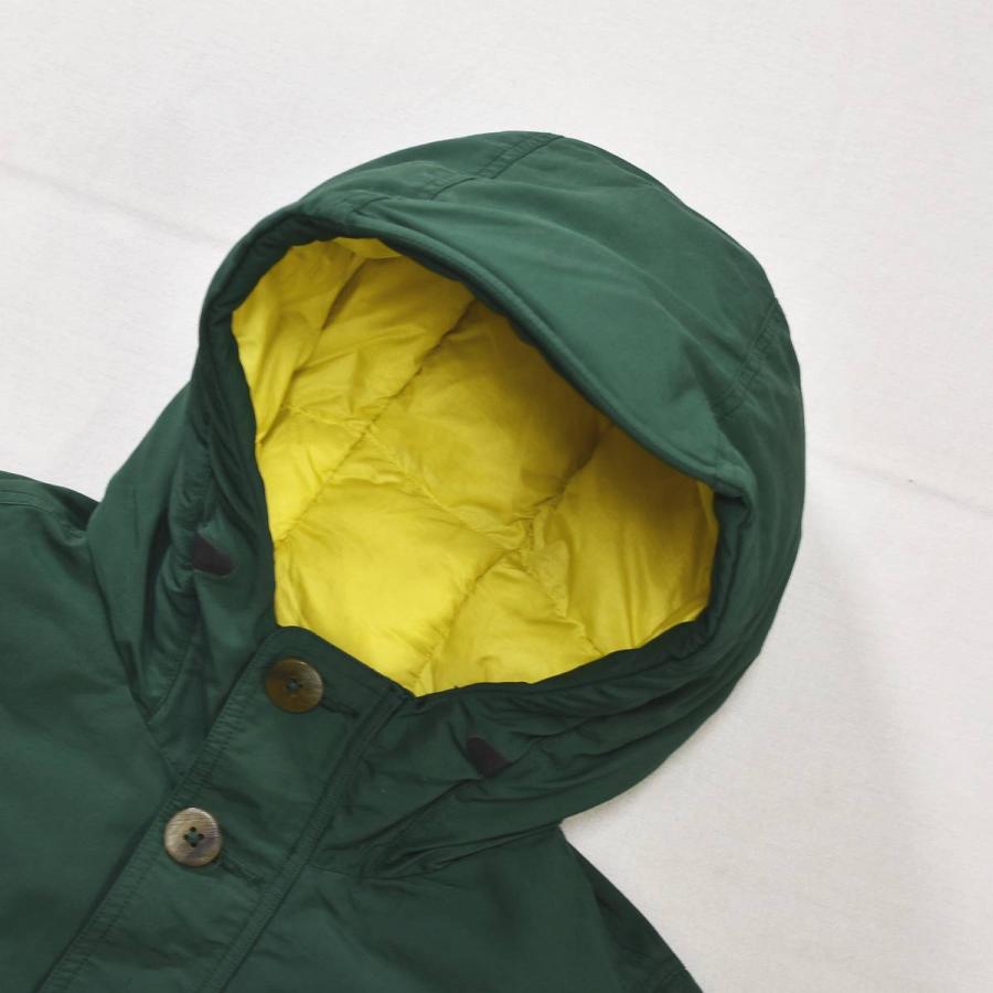 mont-bell ダウンジャケット キルティング　リバーシブル　黄緑/赤 mont-bell ダウンジャケット キルティング リバーシブル 黄緑/赤