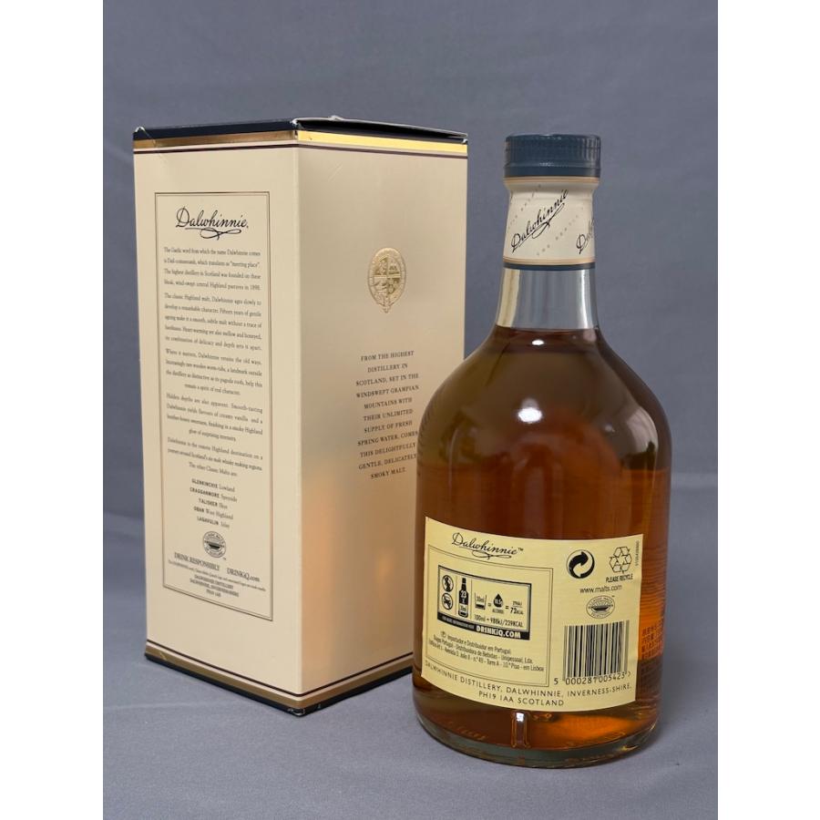 ダルウィニー 15年 ハイランド シングルモルト スコッチウイスキー 700ml 43％ DALWHINNIE 15 YEARS OLD 古酒 箱付 |  | 01