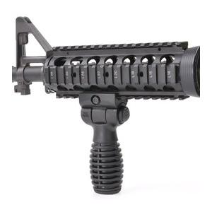 ブラック トイガン フォアグリップ付き FABディフェンス T-FS フォアグリップ 横可倒式 [ ブラック