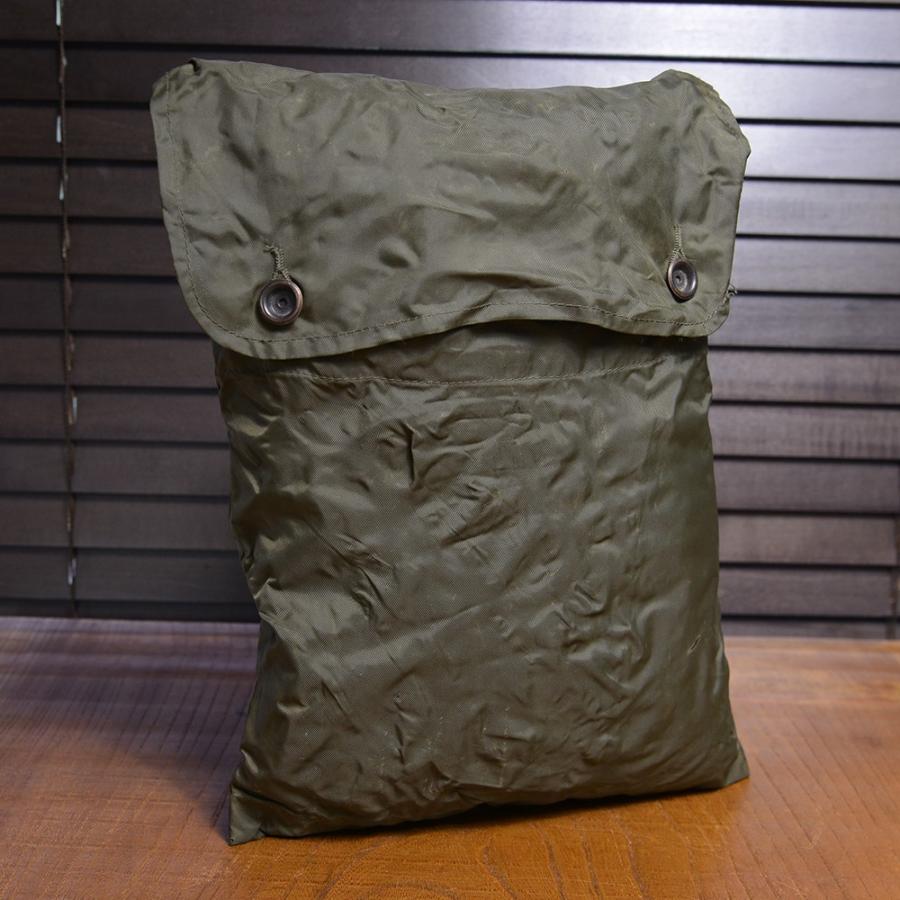 オーストリア軍 軍幕 2枚セット 収納袋付 軍放出品 オーストリア軍放出品 テントシート収納バッグ ナイロン製 軍幕収納袋
