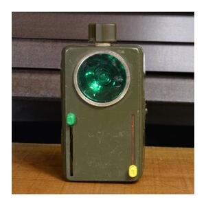 ドイツ軍　　軍放出品シグナルライト Amazon.co.jp: ドイツ軍放出品 シグナルライト 懐中電灯 カラー