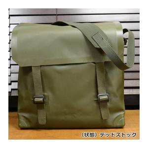 オランダ軍放出品 ショルダーバッグ PVC素材 OD 仕切りなし [ 良い