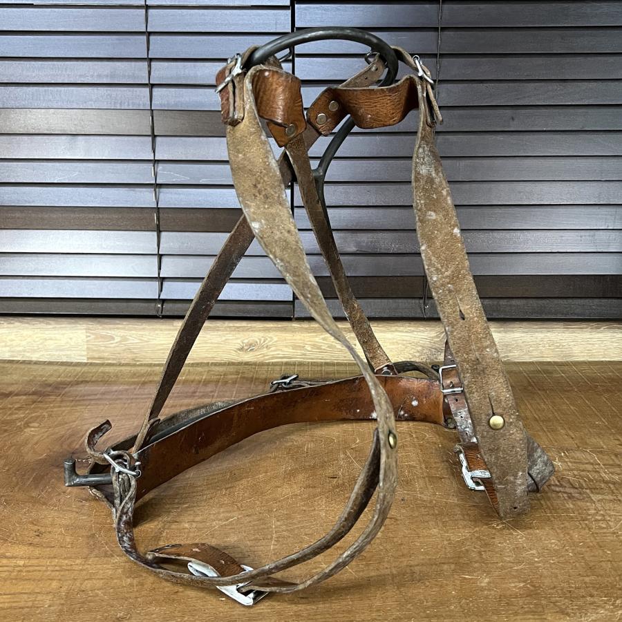 スウェーデン軍放出品 リュックサック用フレーム M39用 金属製 [ 難あり ][ra16682] スウェーデン軍放出品 リュックサック用フレーム M39用 金属製 [ 難