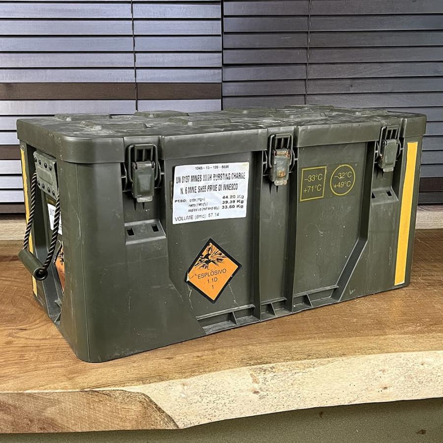 イタリア軍放出品 コンテナ OD ポリエチレン製 爆薬箱 : ミリタリー
