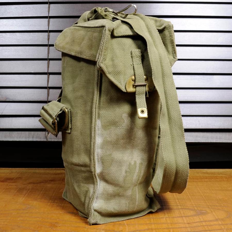 ベルギー軍放出品 ガスマスクバッグ スリムタイプ M51ガスマスク用
