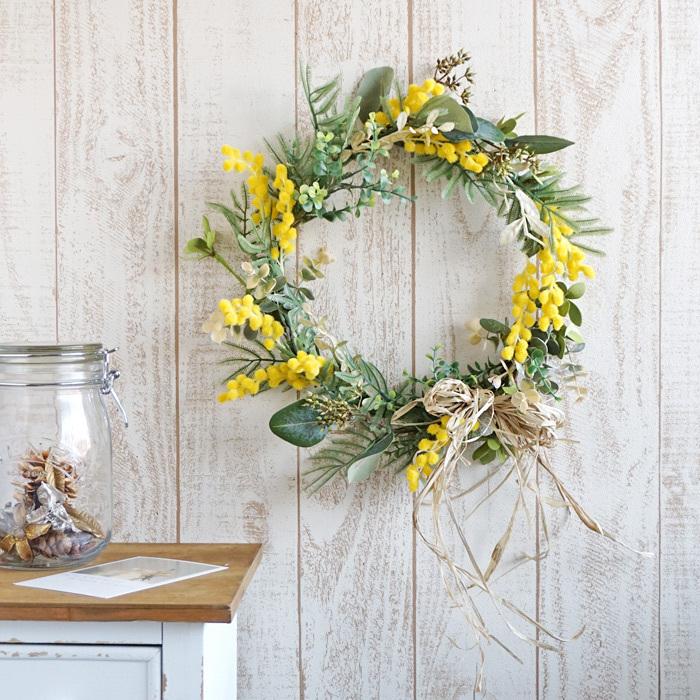 造花 ミモザリース ナチュラルリボン 玄関 おしゃれ 可愛い ウェルカムリース インテリア 時間指定不可 飾り 壁掛け ドア アーティフィシャルフラワー