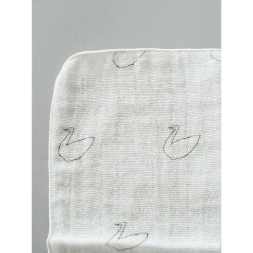 AXCIS やわらかガーゼハンカチ 白鳥 日本製 L2060 : 雑貨のお店ルポゼ