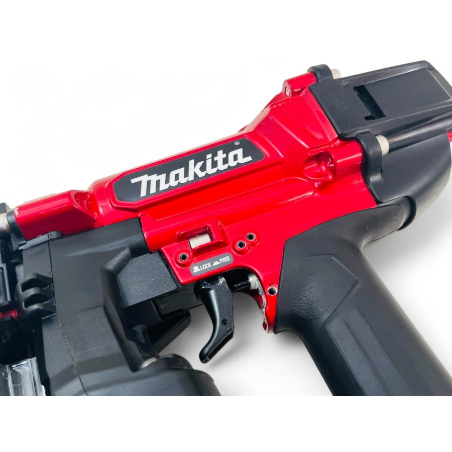 マキタ Makita 高圧 エアビス打ち機 AR412HR 41mm 連結ビス対応 マキタ Makita 高圧 エアビス打ち機 AR412HR 41mm 連結ビス対応
