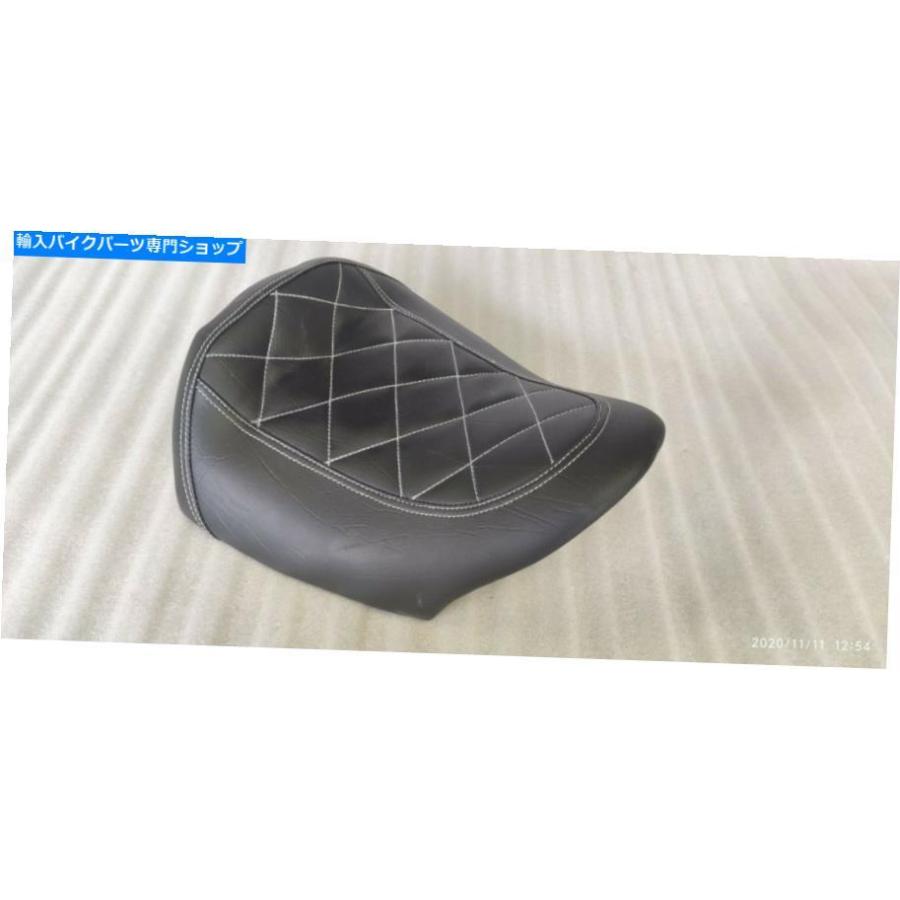 Rear Fender シート+スムースリアフェンダー - ハーレーVロッドナイト