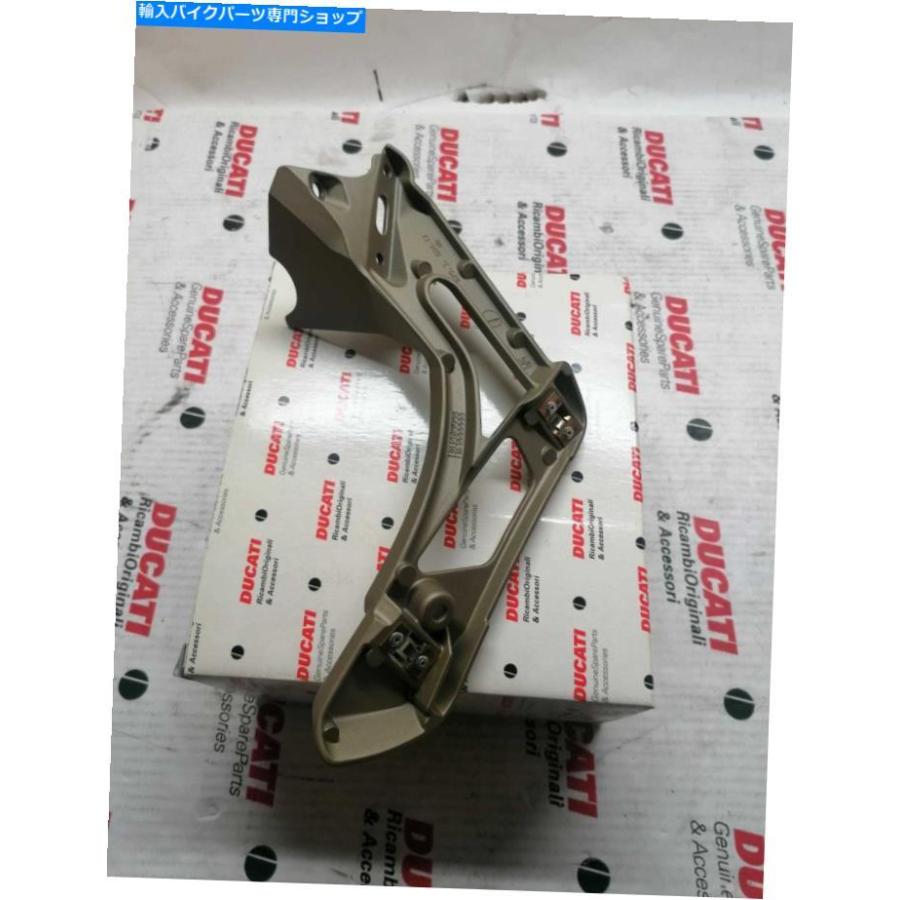 Mirror Ducati 999 R 2005 82926041Aのためのマグネシウムの鏡をサポート Support Mirror Right IN Magnesium For Ducati 999 R 2005 82926041Aの画像