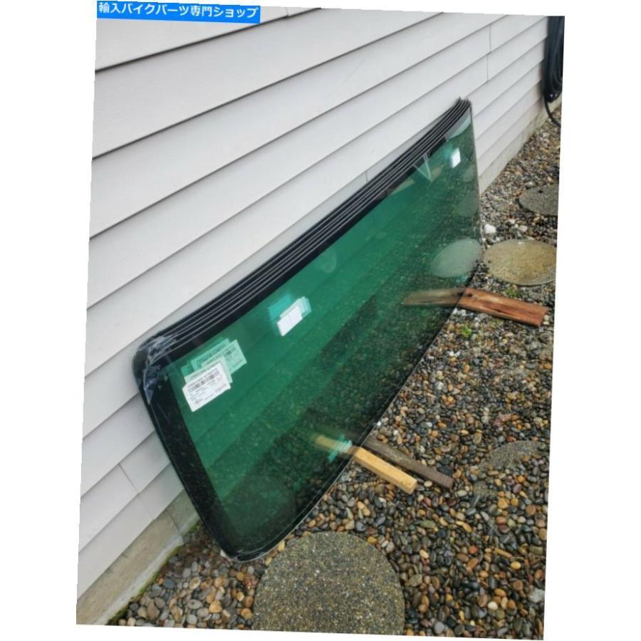 Windshield Volvo Semi VN WindShield DW1308 Volvo Semi VN Windshield DW1308