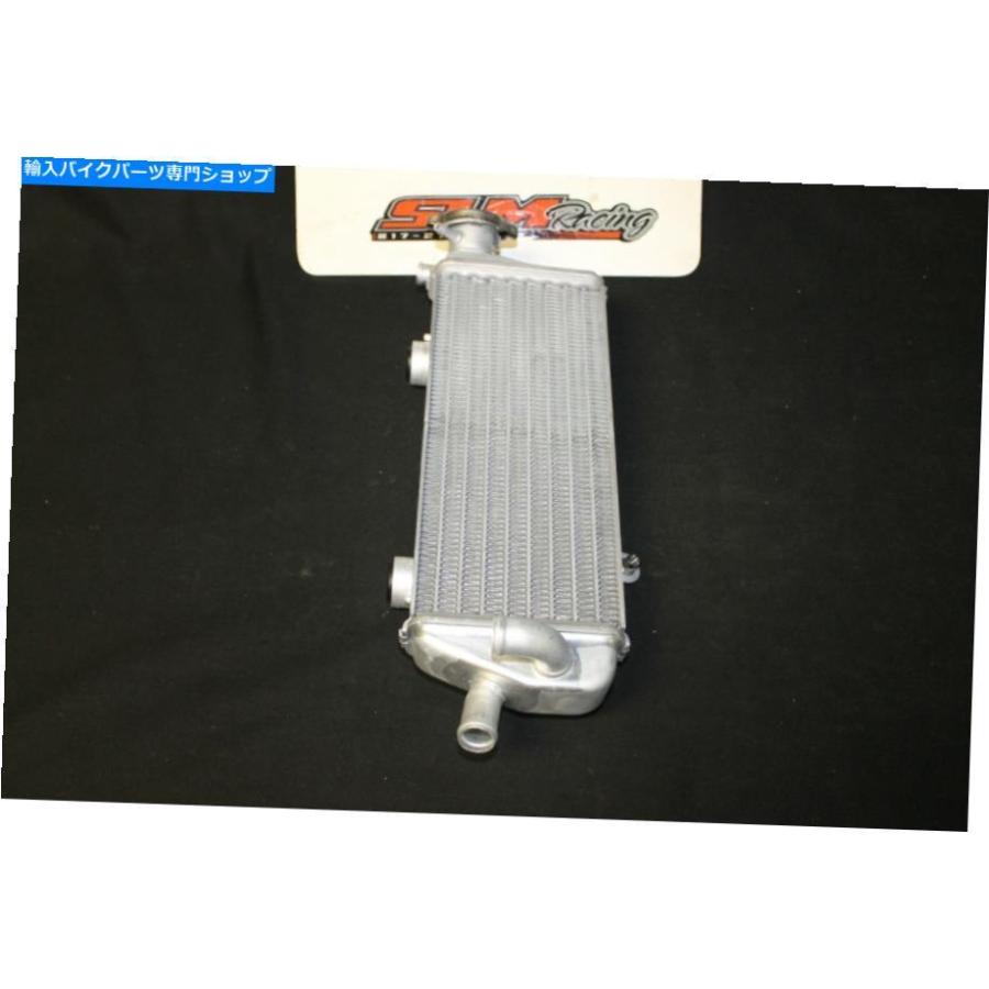 radiators 右ラジエータークーラー54835008600 2014-2016 KTM 125/150/200/250/300. RIGHT RADIATOR COOLER 54835008600 2014-2016 KTM 125/150/200/2の画像