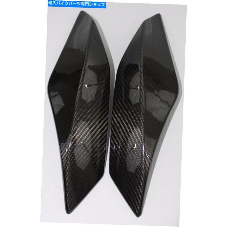 カーボン 2007-2014内部ラグを持つAprilia Mana 850サイドパネル - 炭素繊維 2007-2014 Aprilia Mana 850 Side Panels with Internal Lugs - Carbon Fの画像