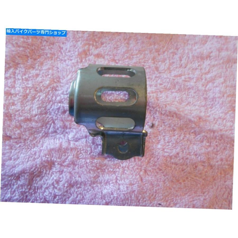 サイレンサー 本物のホンダ部分品サイレンサークランプCR125R 1983 18335-KA3-711 GENUINE HONDA PARTS SILENCER CLAMP CR125R 1983 18335-KA3-711 車、バイク、自転車-バイク-マフラー
