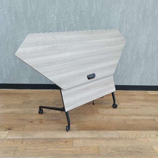 訳アリ 中古 OKAMURA オカムラ 折りたたみ 会議用テーブル コーナー  