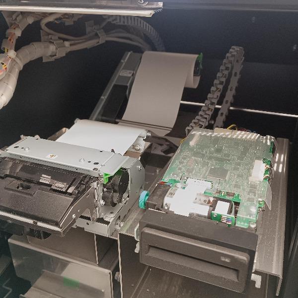現物確認必須 訳アリ 中古 ホテルKIOSK ブラック_11
