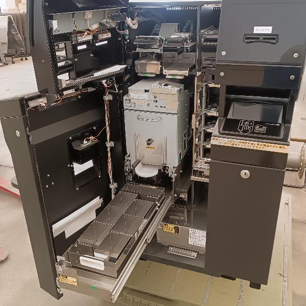 現物確認必須 訳アリ 中古 ホテルKIOSK ブラック_9