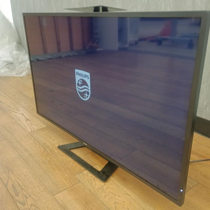 フィリップス Brilliance モニター 42.5型 ワイド液晶ディスプレイ