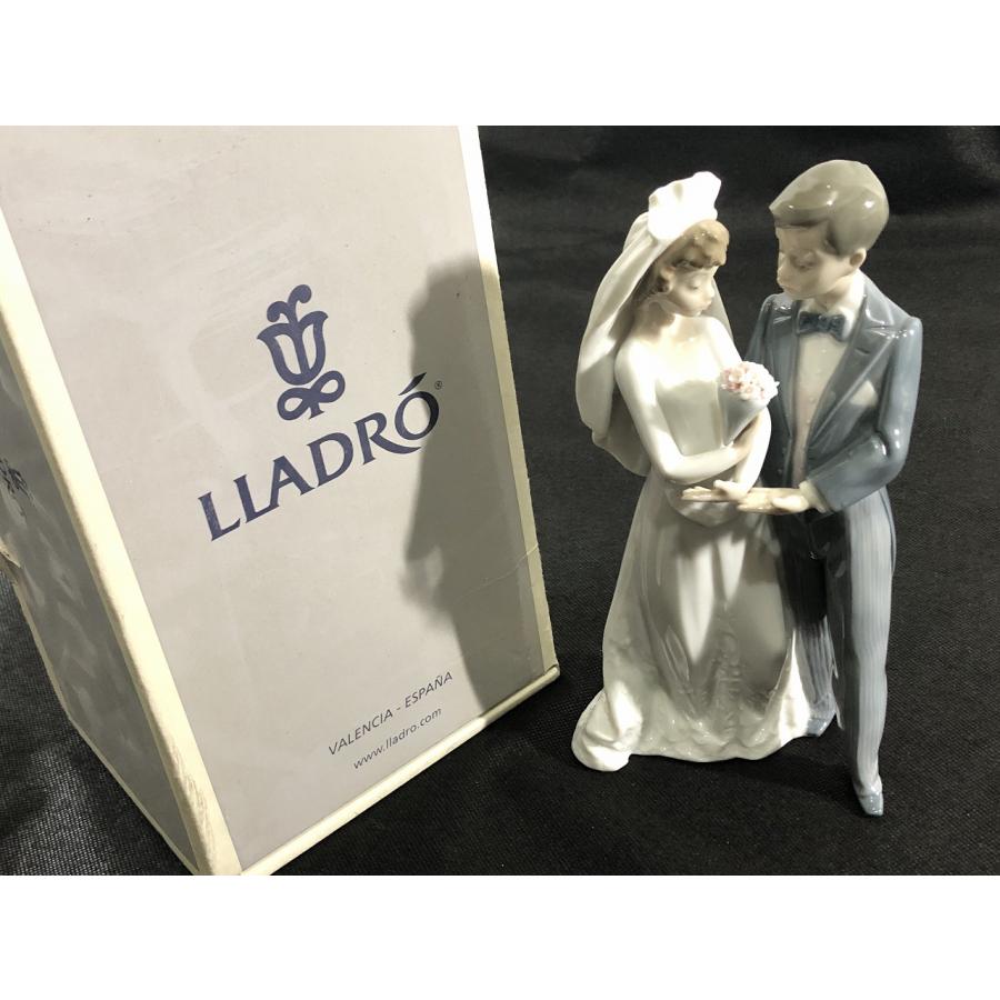 LLADRO リヤドロ 素敵 新婚 陶器人形 箱付 白 灰 超美品 G2 220706105リサイクルストア・リセール 通販