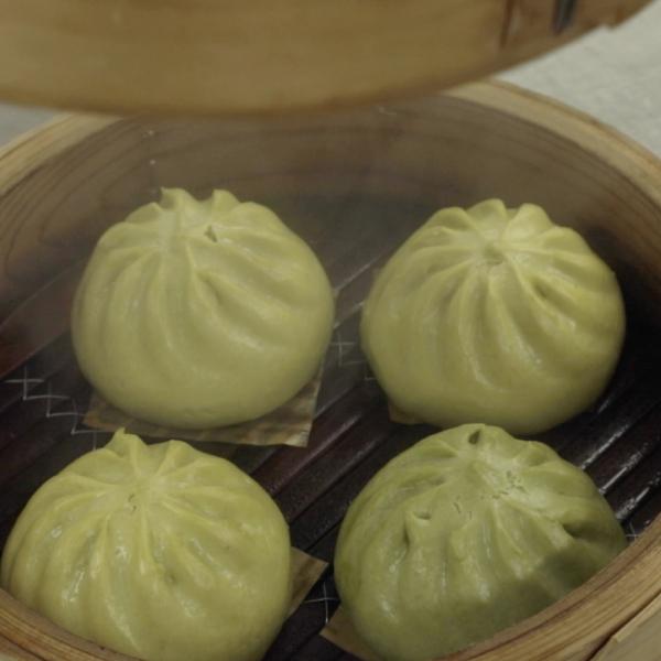 《お試し/ご自宅用に》西尾抹茶の苦みがうまい大人味「西尾食宝・肉饅2ヶパック」《冷凍便》 |  | 02