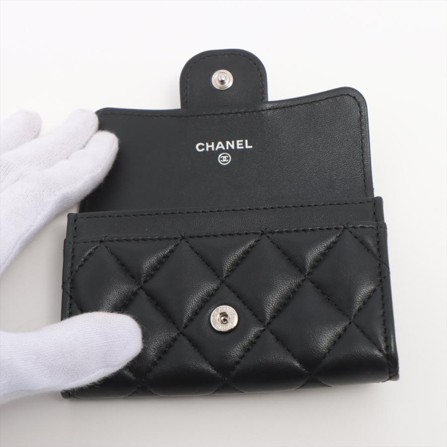 CHANEL 19 美品 シャネル マトラッセ ソーブラック ラムスキン カード