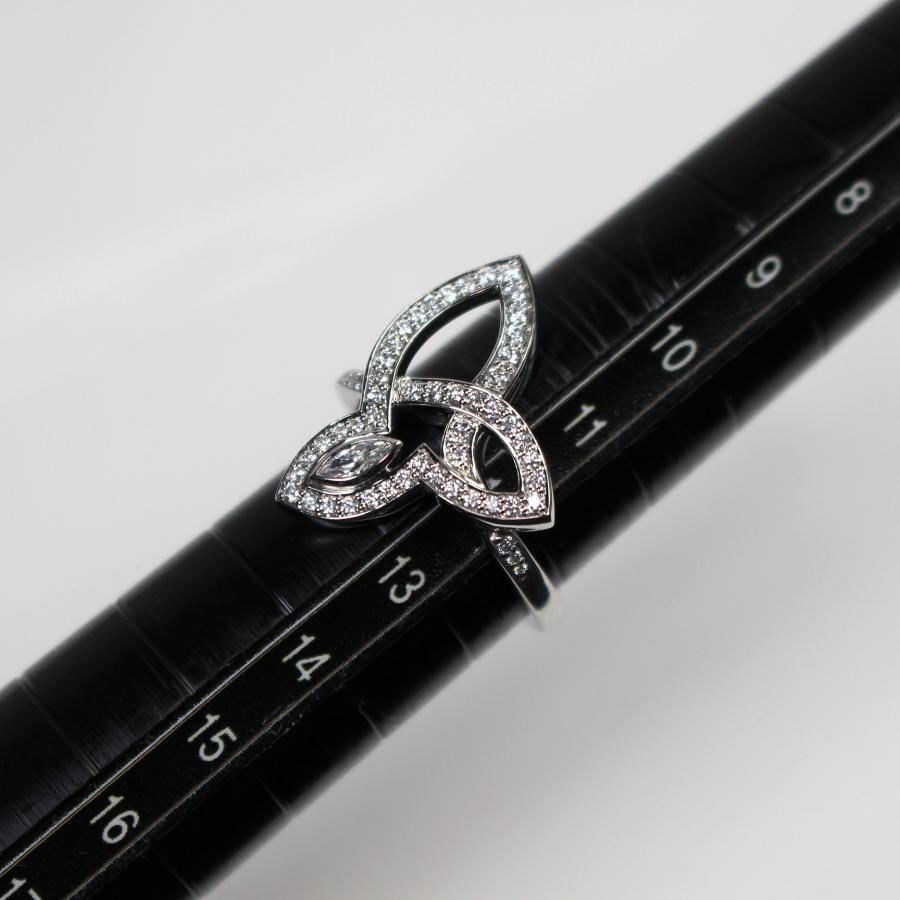 ハリー・ウィンストン（HARRY WINSTON） 美品 リリークラスター ダイヤ