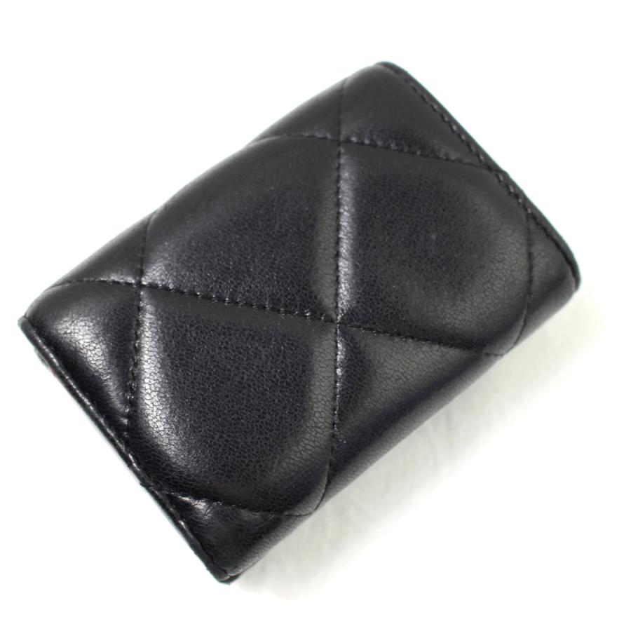 CHANEL 19 美品 シャネル ミニ ウォレット マトラッセ ココ CHANEL 19 美品 シャネル ミニ ウォレット マトラッセ ココ