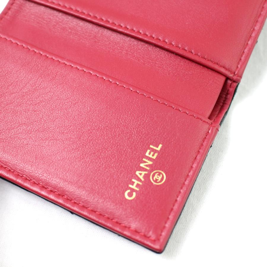 CHANEL 19 美品 シャネル ミニ ウォレット マトラッセ ココマーク 黒