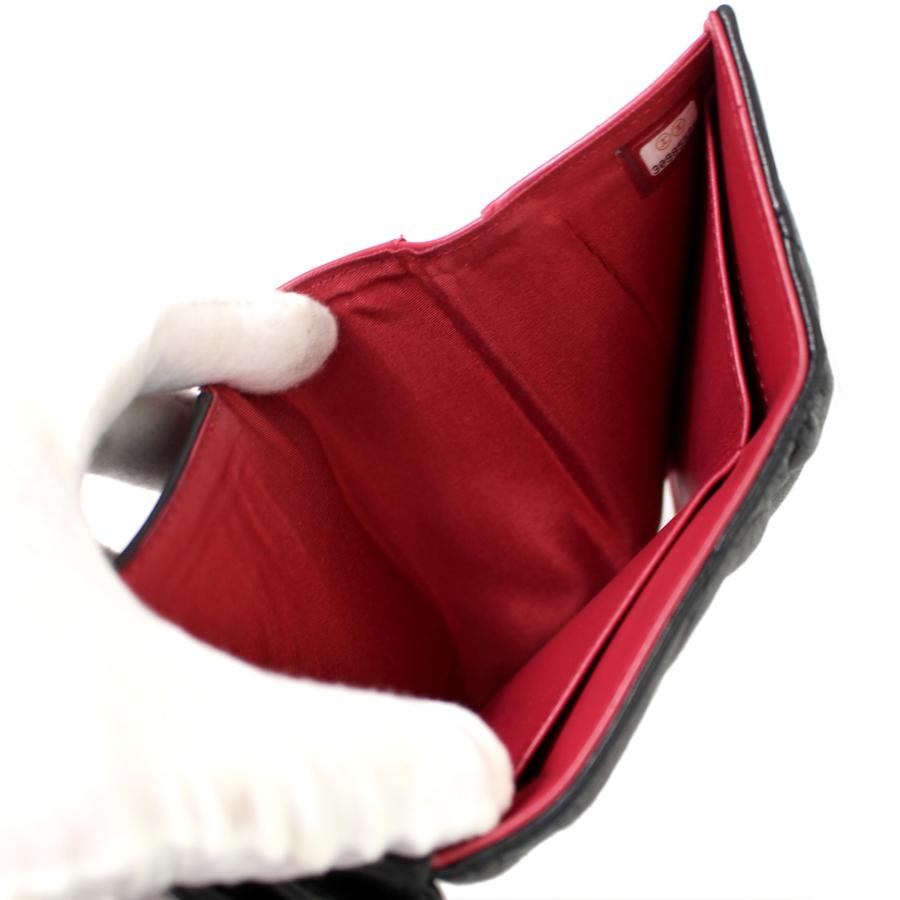 CHANEL 19 美品 シャネル ミニ ウォレット マトラッセ ココ CHANEL 19 美品 シャネル ミニ ウォレット マトラッセ ココ