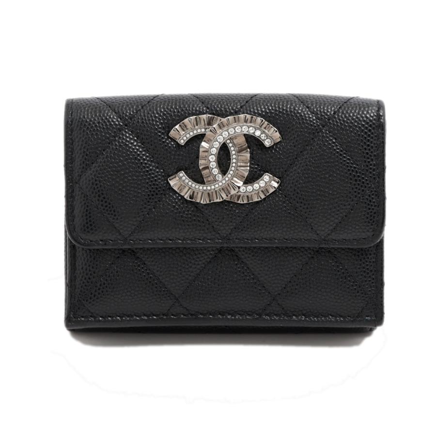 CHANEL  31番台⭐︎  マトラッセ　キャビアスキン　コンパクトウォレット CHANEL（シャネル） 美品 マトラッセ キャビアスキン コンパクト