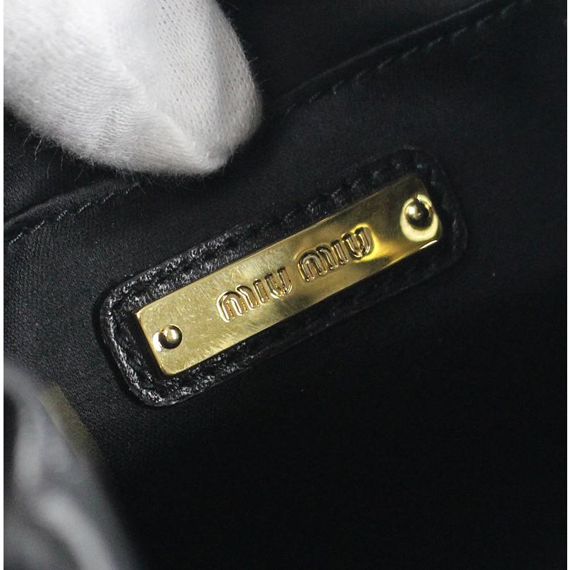 miu ミュウミュウ MIUMIU マテラッセ 巾着バッグ ショルダー miu ミュウミュウ MIUMIU マテラッセ 巾着バッグ ショルダー