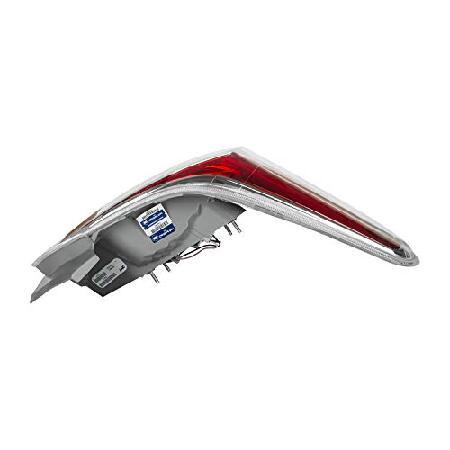 TYC 11-6500-00 スバル インプレッサ 左 交換用テールランプの画像