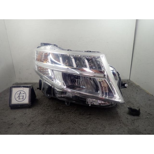 美品】トヨタ ルーミー 右ヘッドライト 81110-B1580 www.gastech.com.tr