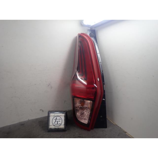 B43W日産デイズテールランプ