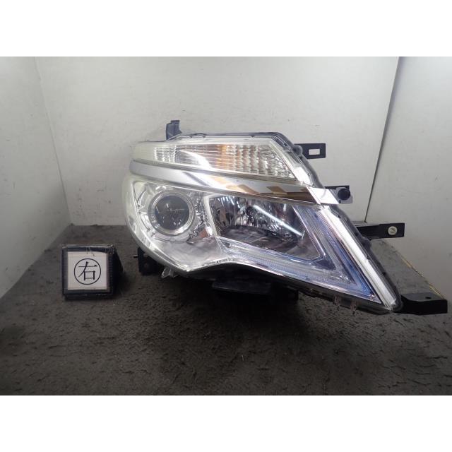 セレナ DAA-HFC26 右ヘッドランプASSY QAB  26010-3JY5A_1