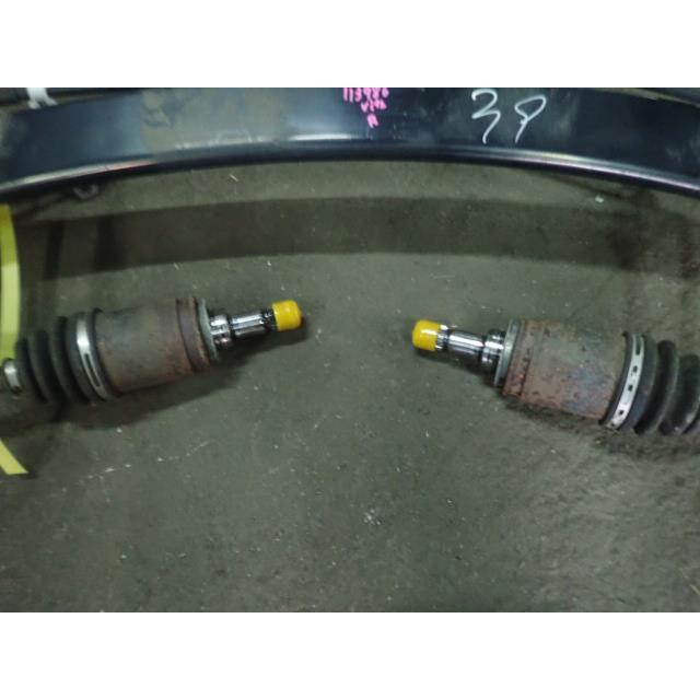 ヴィッツ DBA-NSP135 リアアクスルビームASSY 070 42101-52152 : RETEX  