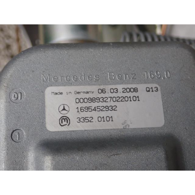 ベンツ Bクラス CBA-245232 ステアリングコラム 761の画像