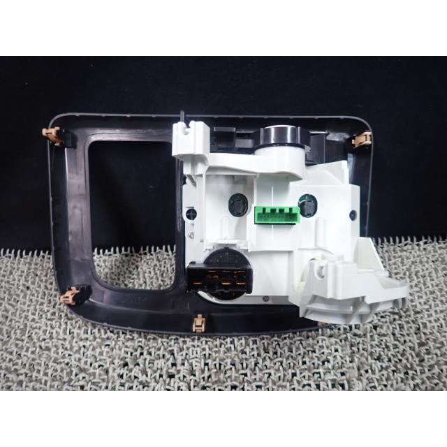 モコ DBA-MG33S エアコンスイッチパネル ZSU 27511-4A01E : RETEX