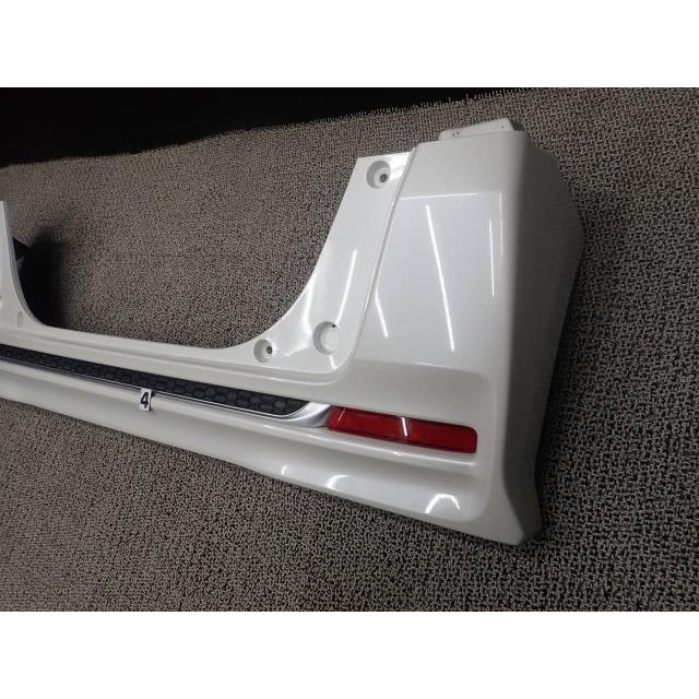 N-BOX N−BOX DBA-JF1 リアバンパーASSY NH624P 71501-TY0-N00ZF