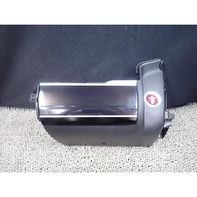 フィット DAA-GP5 エアコンスイッチパネル NH624P 79602-T5C-941