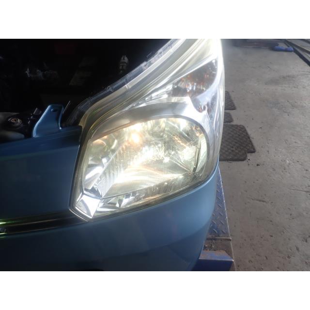 スペーシア左ヘッドランプ