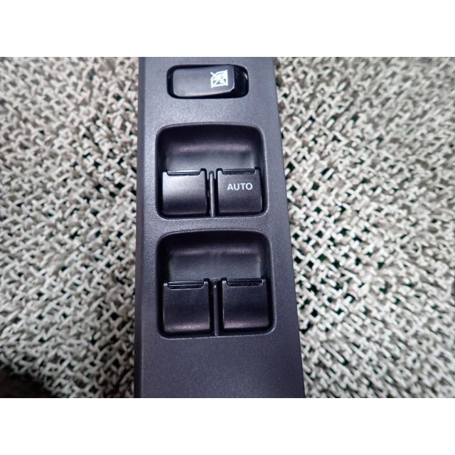 ハスラー DBA-MR31S パワーウインドウスイッチ ZJ3 37990-65P02